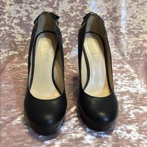 GUESS Platform Belted Back Heels *HOT*